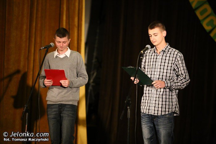 uroczyste-pozegnanie-kowarskich-gimnazjalistow-foto-52779