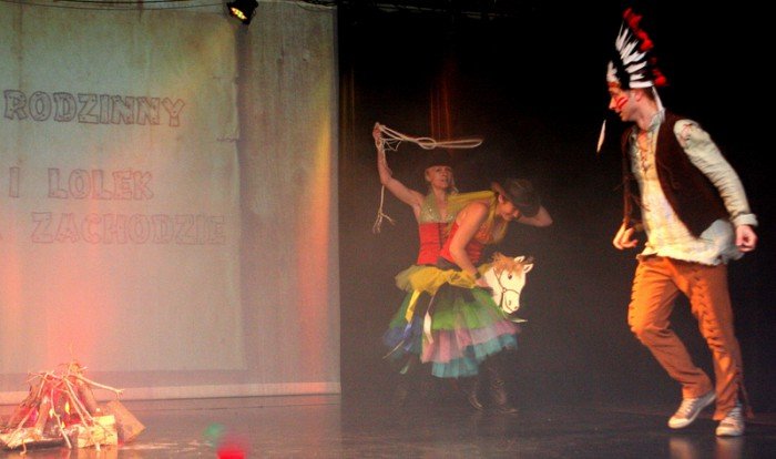 z-bolkiem-i-lolkiem-zdobyli-dziki-zachod-foto-52791