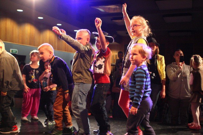 z-bolkiem-i-lolkiem-zdobyli-dziki-zachod-foto-52791