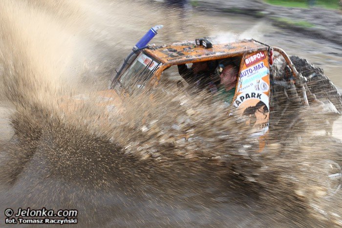 wyscig-botnym-torem-na-zakonczenie-mud-party-foto-52868