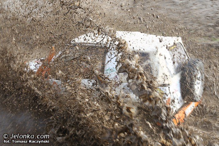 wyscig-botnym-torem-na-zakonczenie-mud-party-foto-52868