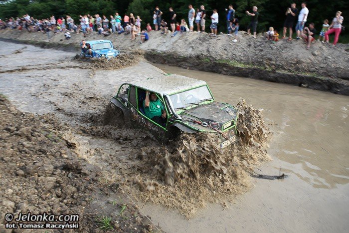 wyscig-botnym-torem-na-zakonczenie-mud-party-foto-52868