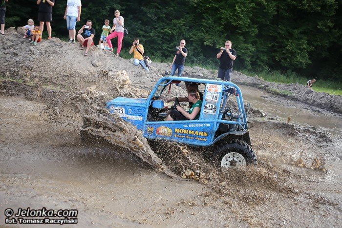 wyscig-botnym-torem-na-zakonczenie-mud-party-foto-52868