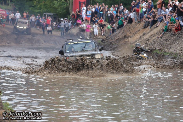 wyscig-botnym-torem-na-zakonczenie-mud-party-foto-52868