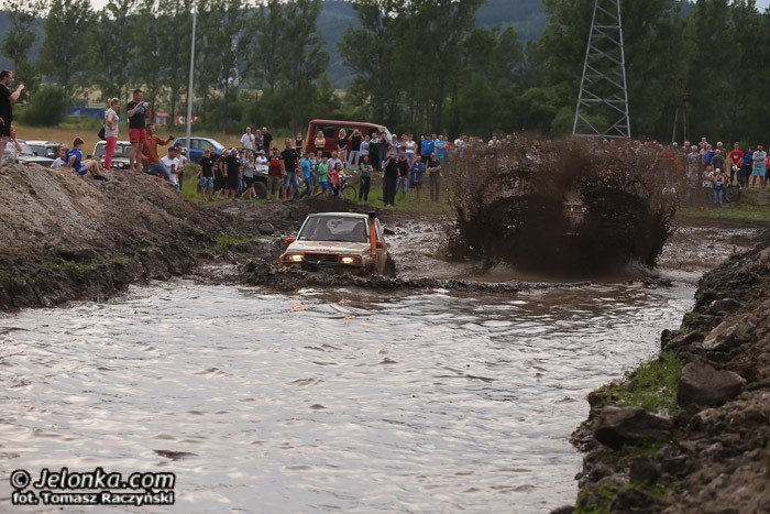 wyscig-botnym-torem-na-zakonczenie-mud-party-foto-52868
