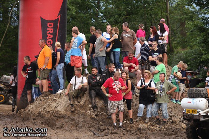 wyscig-botnym-torem-na-zakonczenie-mud-party-foto-52868