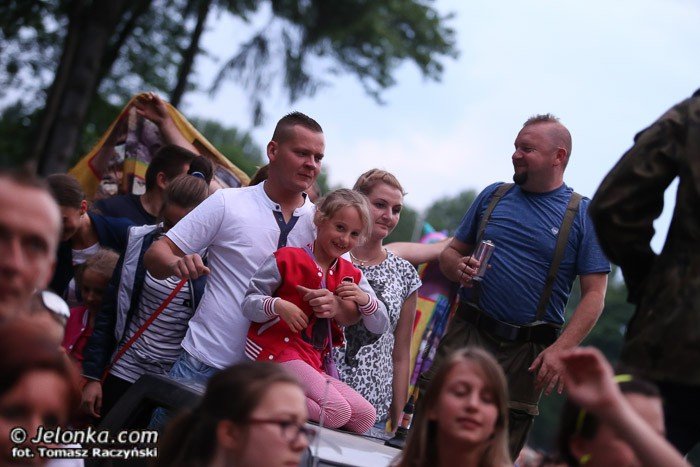 wyscig-botnym-torem-na-zakonczenie-mud-party-foto-52868