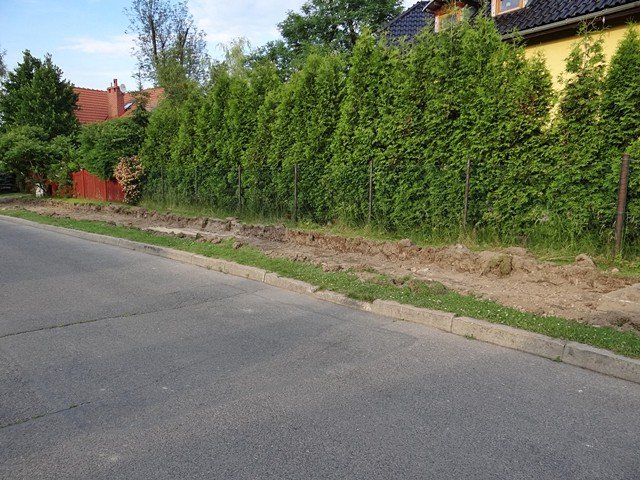 ruszya-budowa-chodnika-przy-swierkowej-a-co-z-ogrodowa-foto-52892