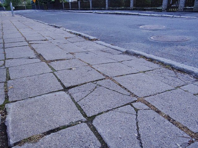 ruszya-budowa-chodnika-przy-swierkowej-a-co-z-ogrodowa-foto-52892