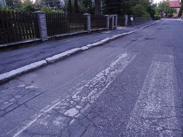 ruszya-budowa-chodnika-przy-swierkowej-a-co-z-ogrodowa-foto-52892