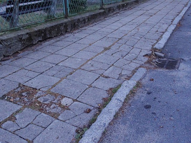 ruszya-budowa-chodnika-przy-swierkowej-a-co-z-ogrodowa-foto-52892