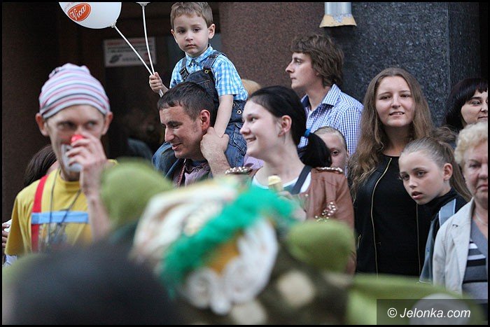 teatry-wyszy-na-jeleniogorskie-ulice-foto-52949
