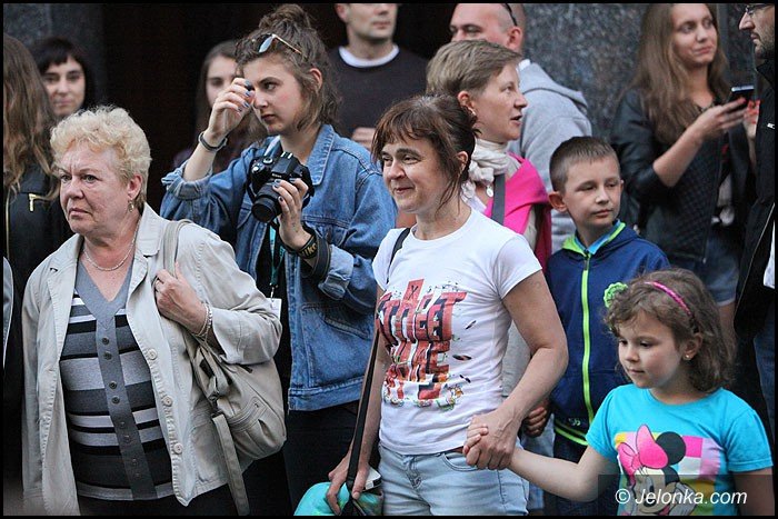 teatry-wyszy-na-jeleniogorskie-ulice-foto-52949