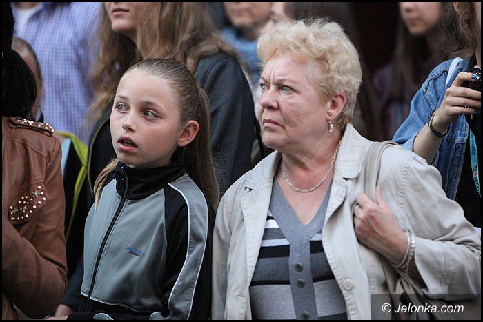 teatry-wyszy-na-jeleniogorskie-ulice-foto-52949