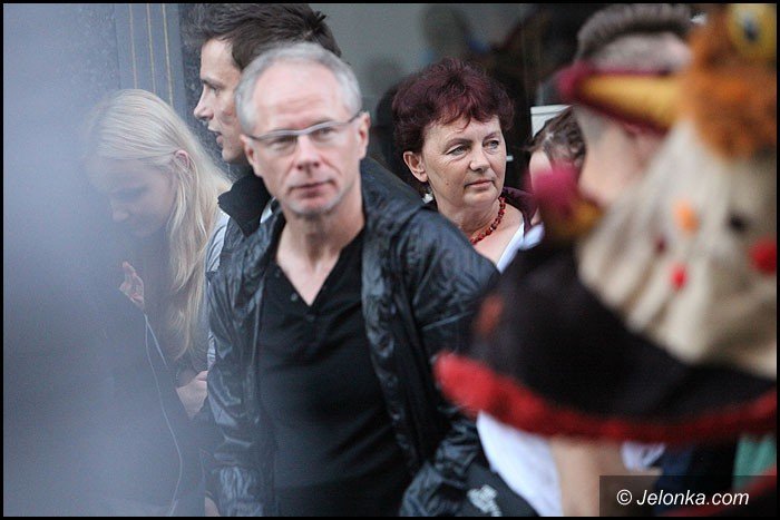 teatry-wyszy-na-jeleniogorskie-ulice-foto-52949
