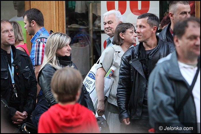 teatry-wyszy-na-jeleniogorskie-ulice-foto-52949