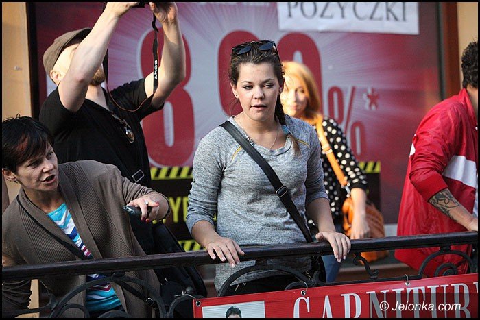 teatry-wyszy-na-jeleniogorskie-ulice-foto-52949