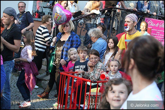 teatry-wyszy-na-jeleniogorskie-ulice-foto-52949