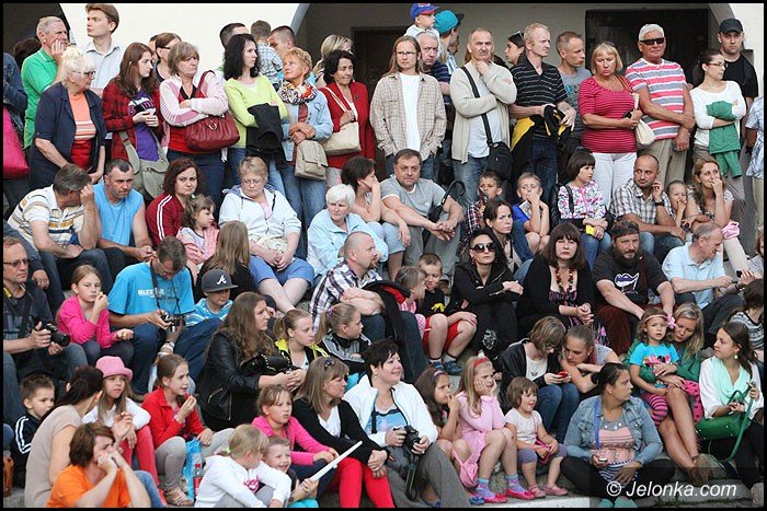 teatry-wyszy-na-jeleniogorskie-ulice-foto-52949