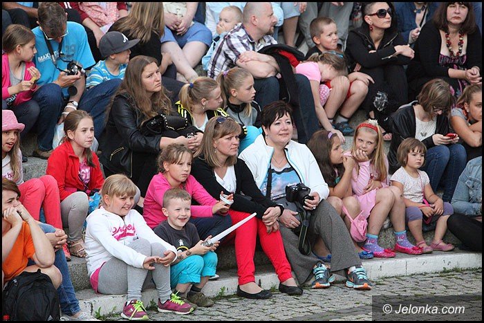 teatry-wyszy-na-jeleniogorskie-ulice-foto-52949