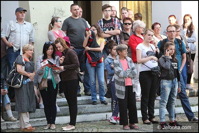 teatry-wyszy-na-jeleniogorskie-ulice-foto-52949