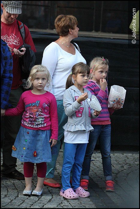 teatry-wyszy-na-jeleniogorskie-ulice-foto-52949