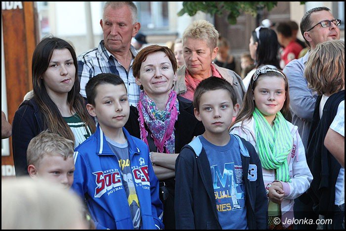 teatry-wyszy-na-jeleniogorskie-ulice-foto-52949