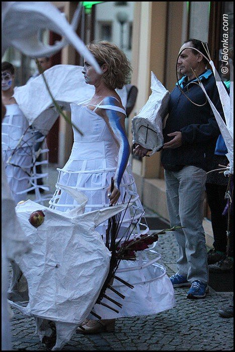 teatry-wyszy-na-jeleniogorskie-ulice-foto-52949