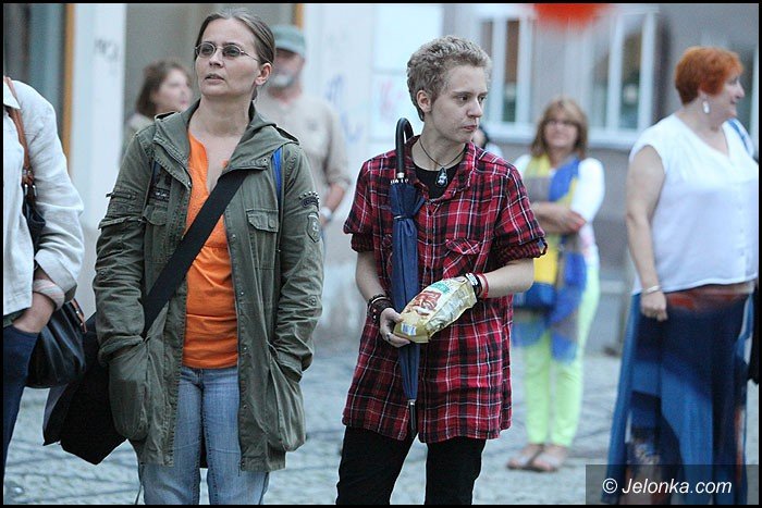 teatry-wyszy-na-jeleniogorskie-ulice-foto-52949