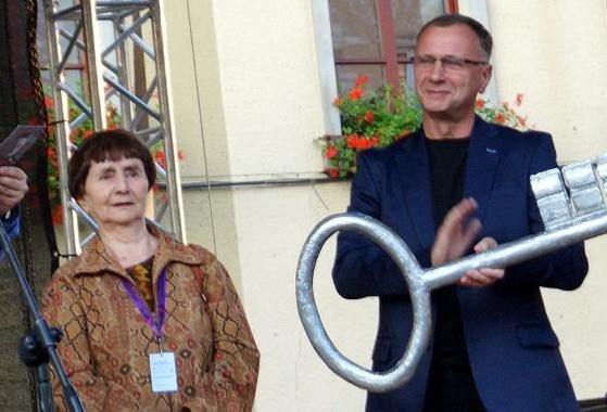 teatry-wyszy-na-jeleniogorskie-ulice-foto-52949