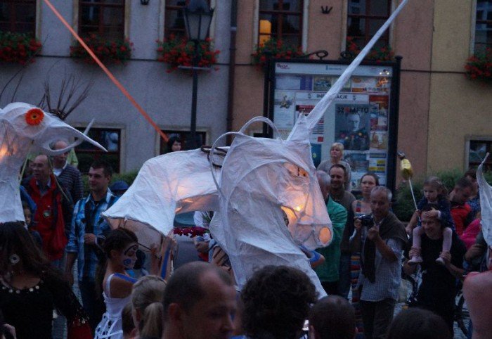 teatry-wyszy-na-jeleniogorskie-ulice-foto-52949