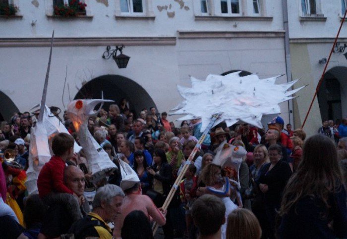 teatry-wyszy-na-jeleniogorskie-ulice-foto-52949