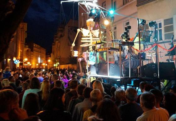 teatry-wyszy-na-jeleniogorskie-ulice-foto-52949