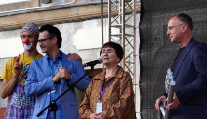 teatry-wyszy-na-jeleniogorskie-ulice-foto-52949