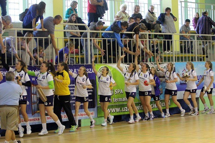 dolnoslazaczki-na-trzecim-stopniu-podium-foto-52968