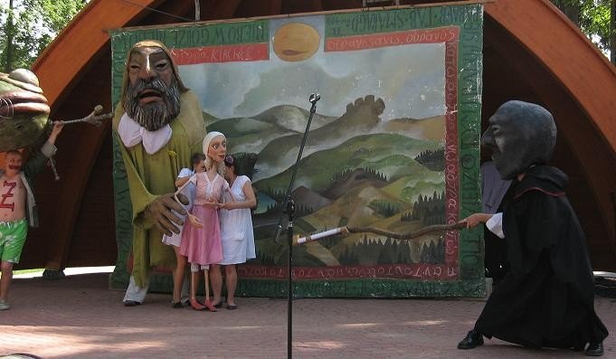 teatr-klinika-lalek-na-artskwerze-2014-foto-52995