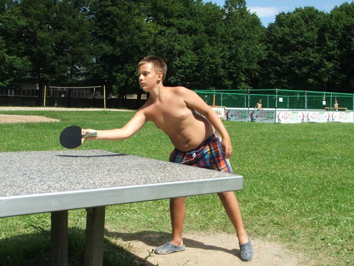 sportowa-rywalizacja-w-turnieju-pingponga-foto-53002