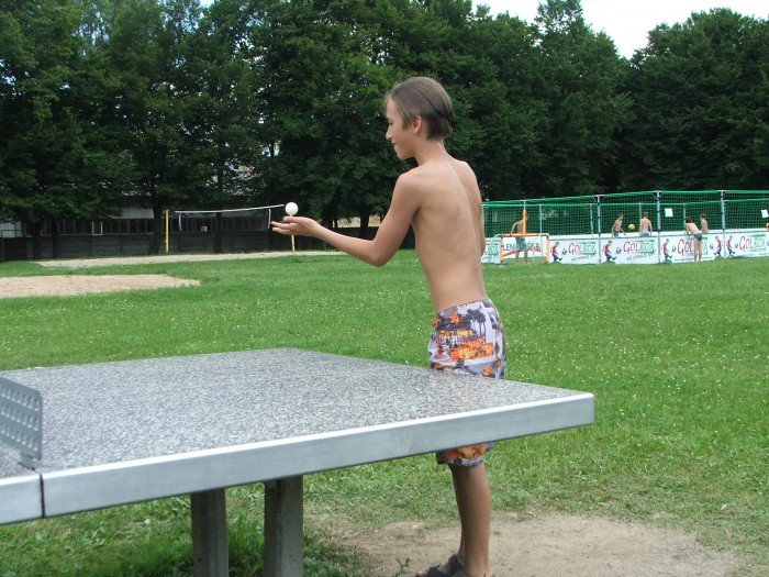 sportowa-rywalizacja-w-turnieju-pingponga-foto-53002