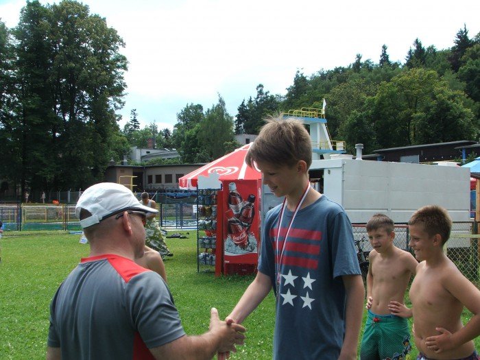 sportowa-rywalizacja-w-turnieju-pingponga-foto-53002