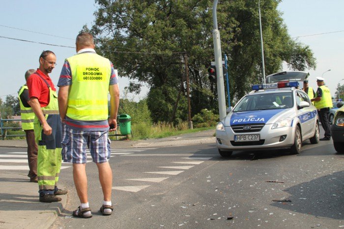 zderzenie-na-wolnosci-dwie-osoby-w-szpitalu-foto-53016