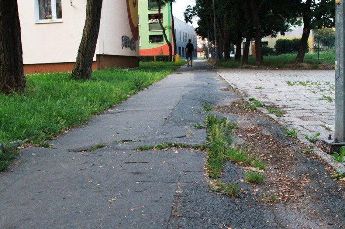 mieszkancy-doczekaja-sie-remontu-chodnikow-foto-53027