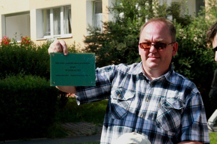 przedszkolaki-z-trzynastki-zasadziy-drzewka-pamieci-foto-53086