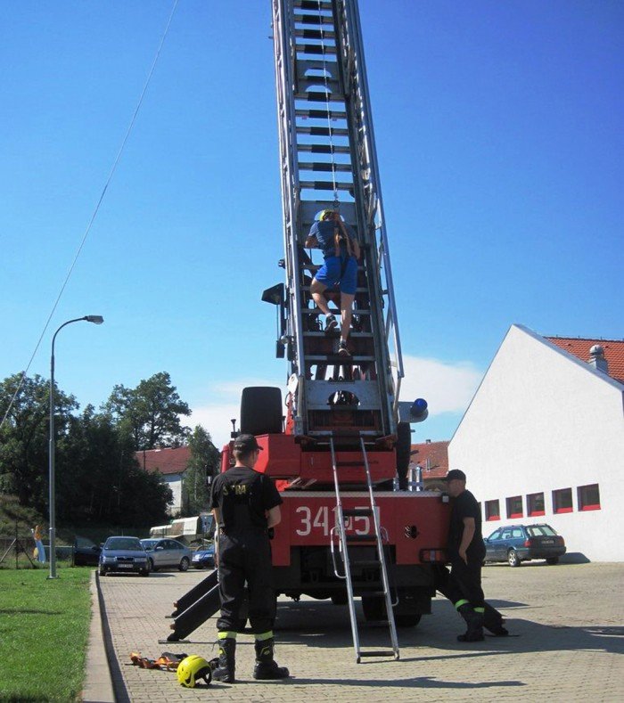 walcza-o-suzbe-w-jeleniogorskiej-strazy-pozarnej-foto-53113