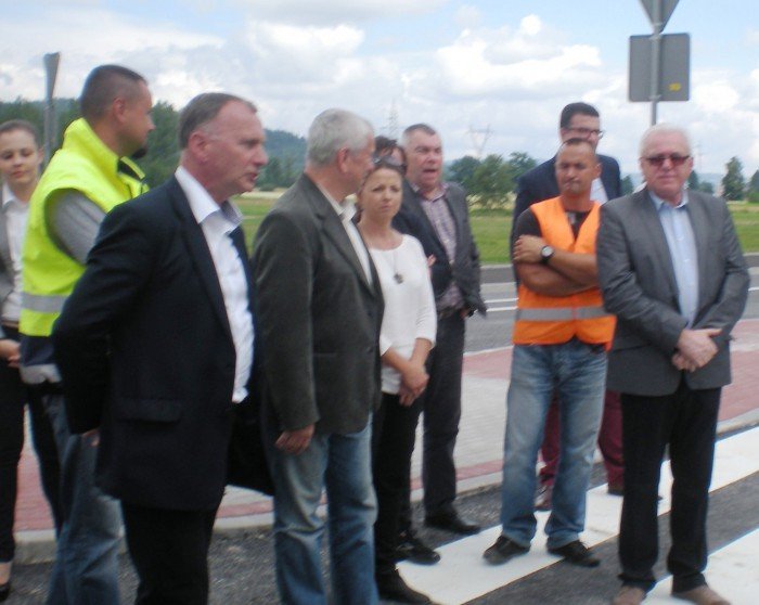 acznik-ulicy-spodzielczej-z-lubanska-otwarty-foto-53121