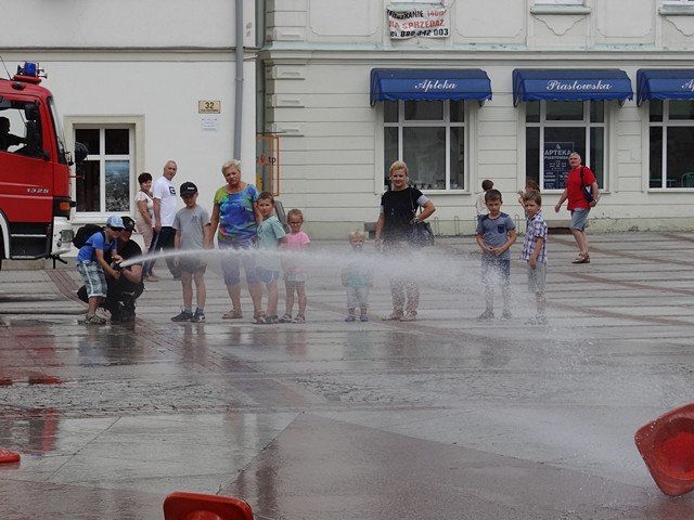 swietna-zabawa-na-rzecz-bezpieczenstwa-foto-53125