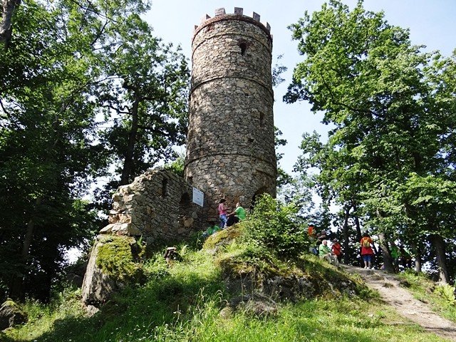 park-w-bukowcu-zdobyty-podczas-spaceru-z-kijkami-foto-53151