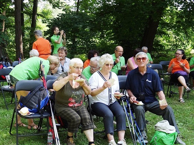park-w-bukowcu-zdobyty-podczas-spaceru-z-kijkami-foto-53151