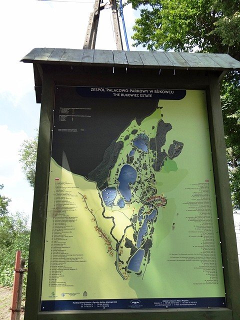 park-w-bukowcu-zdobyty-podczas-spaceru-z-kijkami-foto-53151