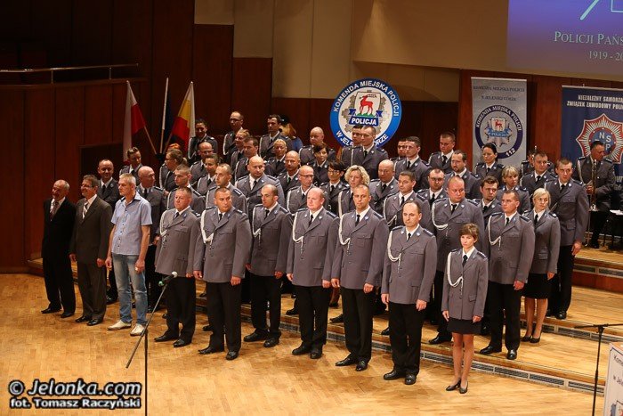 jeleniogorscy-policjanci-obchodzili-swoje-swieto-foto-53177