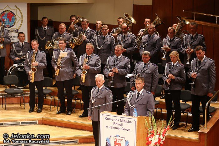 jeleniogorscy-policjanci-obchodzili-swoje-swieto-foto-53177